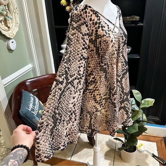 Show Me Your Mumu Joni Flow Mini Dress in Snake & Shake Print Mini Dress Size XS - Picture 5 of 11